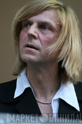 Ritchie Barton