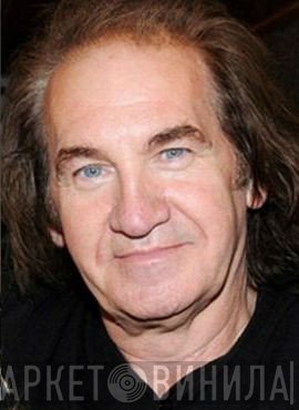 Roger Lomas