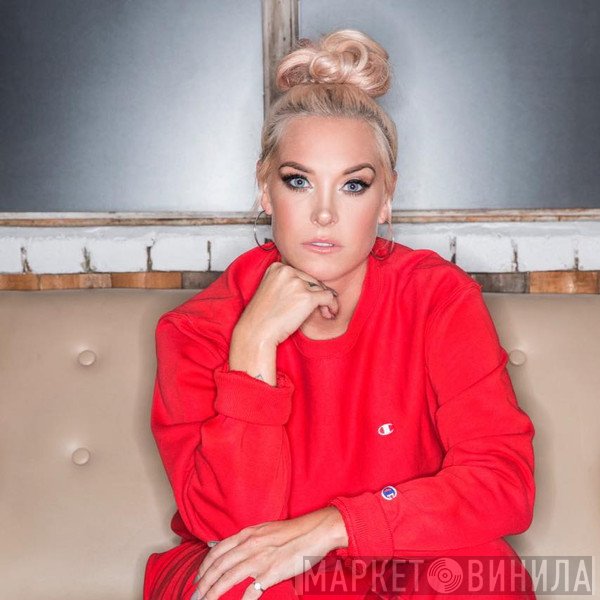 Sam Divine