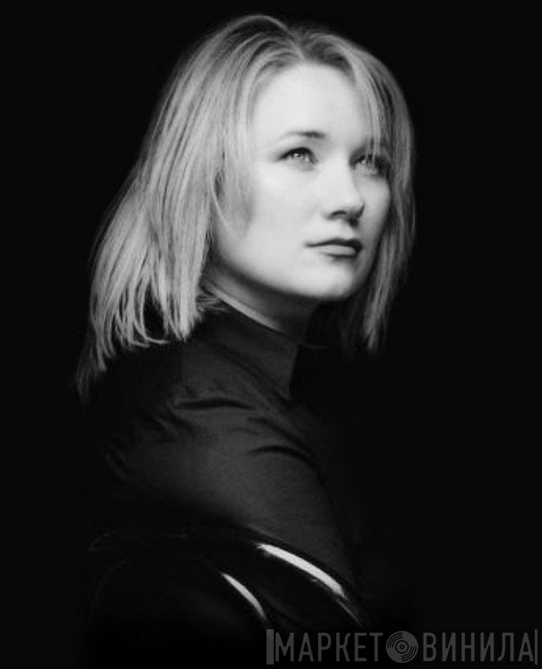 Shelley Nelson
