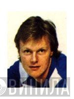 Simon Crowe