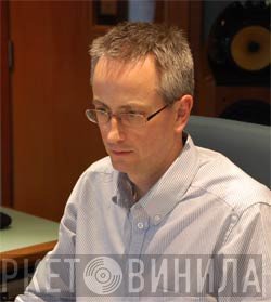 Simon Gibson