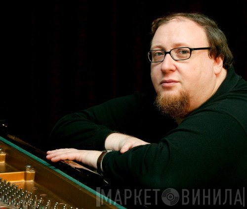 Simon Nabatov