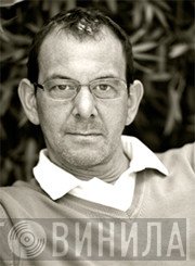 Simon Perry 
