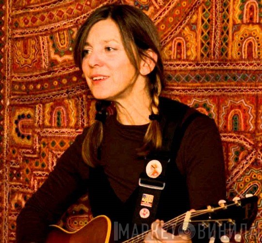 Stacey Earle