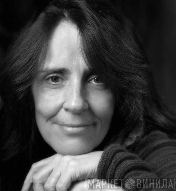 Suzzy Roche
