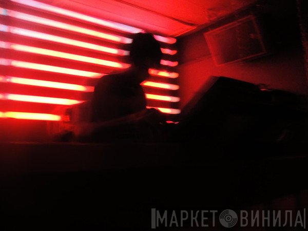 TN1