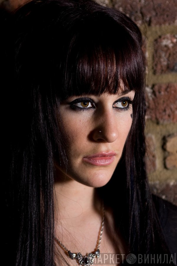 Tatia Starkey
