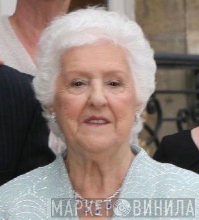 Thérèse Dion