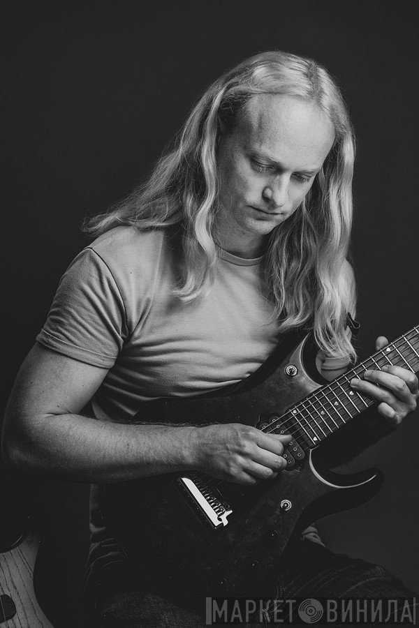 Tom MacLean