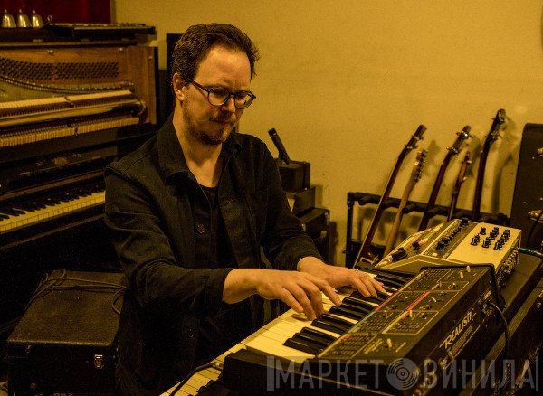 Tomas Hallonsten