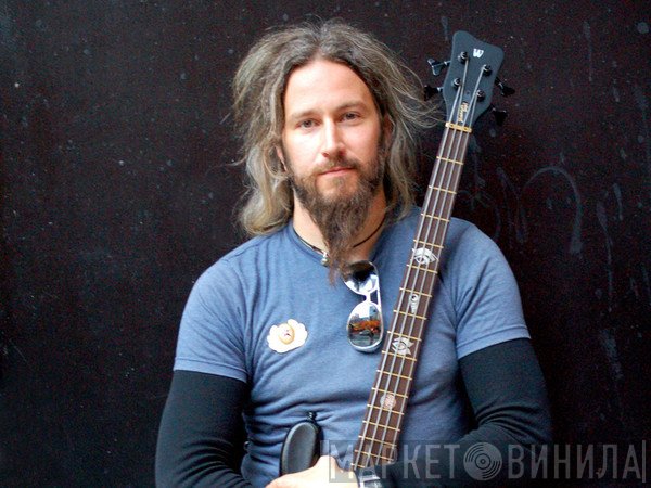 Troy Sanders