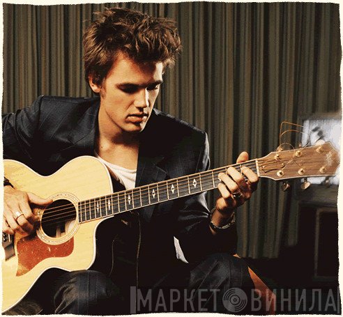 Tyler Hilton