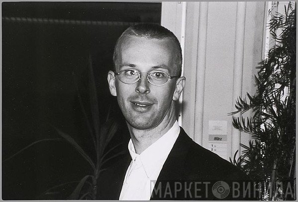 Wally Van Middendorp