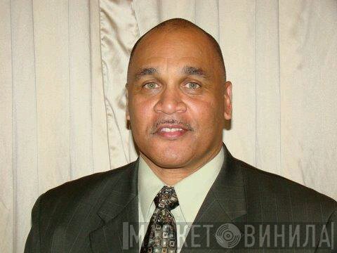 Warren Moore 