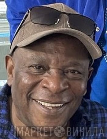 Zeke Manyika