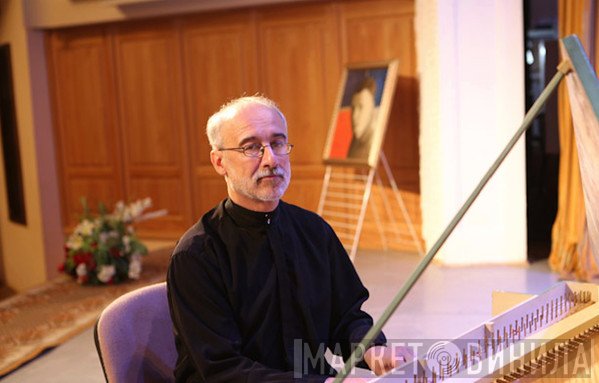 Дмитрий Зубов