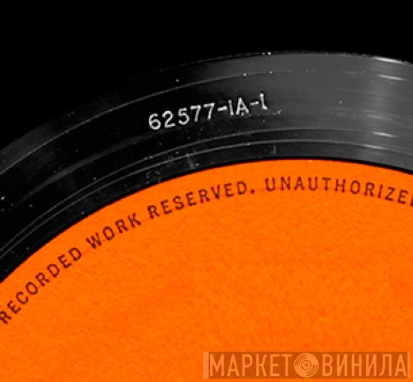 CBS Pressing Plant, Aston Clinton - Винил CD и Кассеты лейбла CBS Pressing Plant, Aston Clinton на сайте МаркетВинила