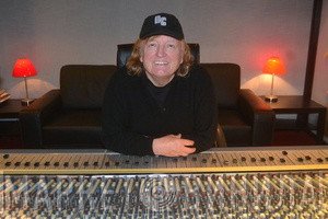 Far Studios - Винил CD и Кассеты лейбла Far Studios на сайте МаркетВинила