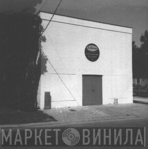 La Louisianne Recording Studios - Винил CD и Кассеты лейбла La Louisianne Recording Studios на сайте МаркетВинила