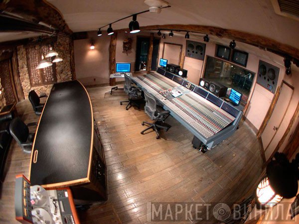 Manhattan Center Studios - Винил CD и Кассеты лейбла Manhattan Center Studios на сайте МаркетВинила