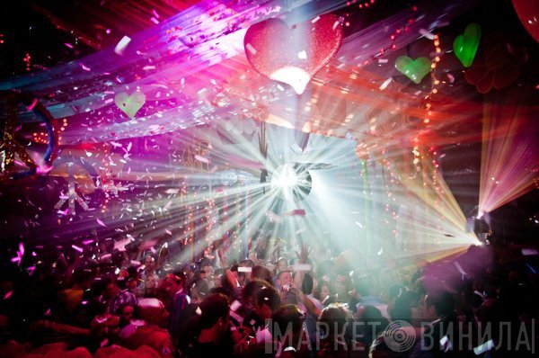 Pacha Ibiza - Винил CD и Кассеты лейбла Pacha Ibiza на сайте МаркетВинила