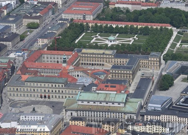 Residenz München - Винил CD и Кассеты лейбла Residenz München на сайте МаркетВинила