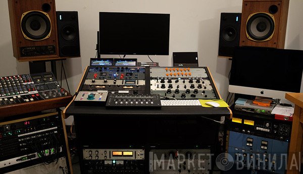 Selva Studios - Винил CD и Кассеты лейбла Selva Studios на сайте МаркетВинила