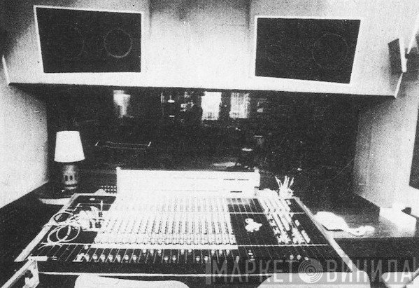 Soundstage, Toronto - Винил CD и Кассеты лейбла Soundstage, Toronto на сайте МаркетВинила
