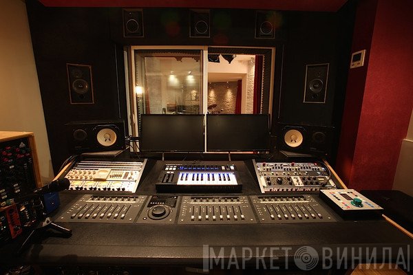 Studio Montmartre - Винил CD и Кассеты лейбла Studio Montmartre на сайте МаркетВинила