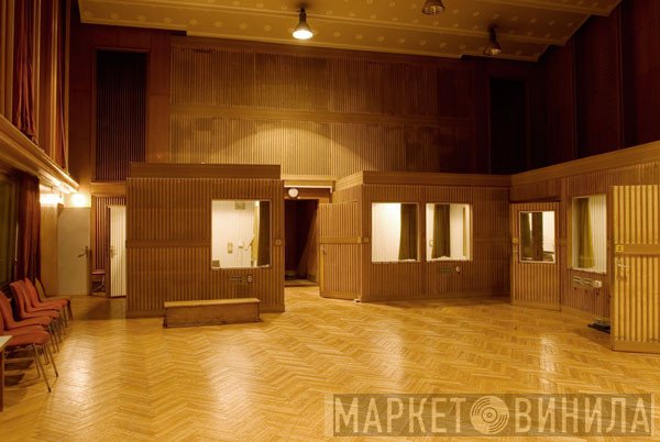 Studio P4, Berlin - Винил CD и Кассеты лейбла Studio P4, Berlin на сайте МаркетВинила