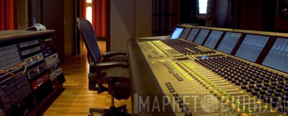 Sydney Opera House Recording Studios - Винил CD и Кассеты лейбла Sydney Opera House Recording Studios на сайте МаркетВинила