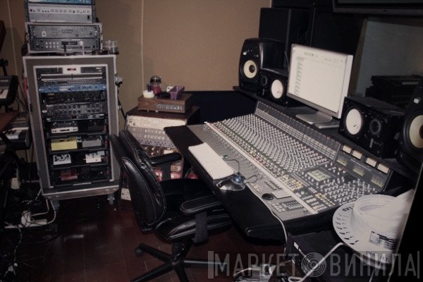 The Magic Mix Room - Винил CD и Кассеты лейбла The Magic Mix Room на сайте МаркетВинила