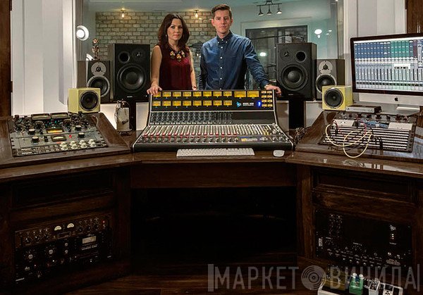 War Horse Studios - Винил CD и Кассеты лейбла War Horse Studios на сайте МаркетВинила